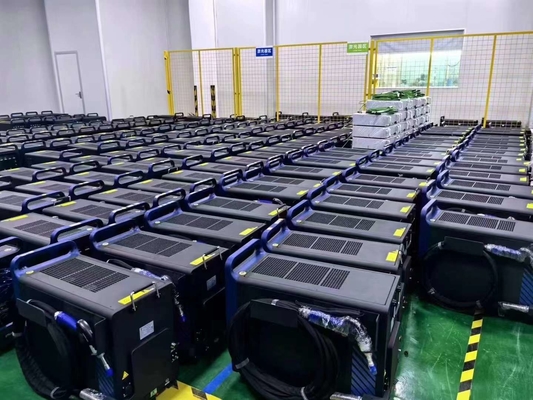 2024 Máquina portátil de soldadura por láser portátil de 1500W con refrigeración por aire con máquina de envío de alambre