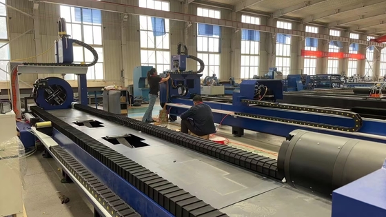 Máquina automática de corte por láser de fibra CNC de 1500W para tubos de tubos redondos cuadrados de tamaño pequeño