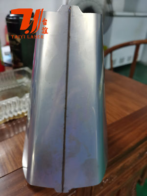 Máquina de soldadura por láser automática de fibra de caldera de 2000W para soldadura por chorro